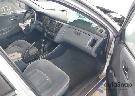 2000 Honda Accord 2.3 Dx z USA, uszkodzony, nr VIN 1HGCF8543YA096042